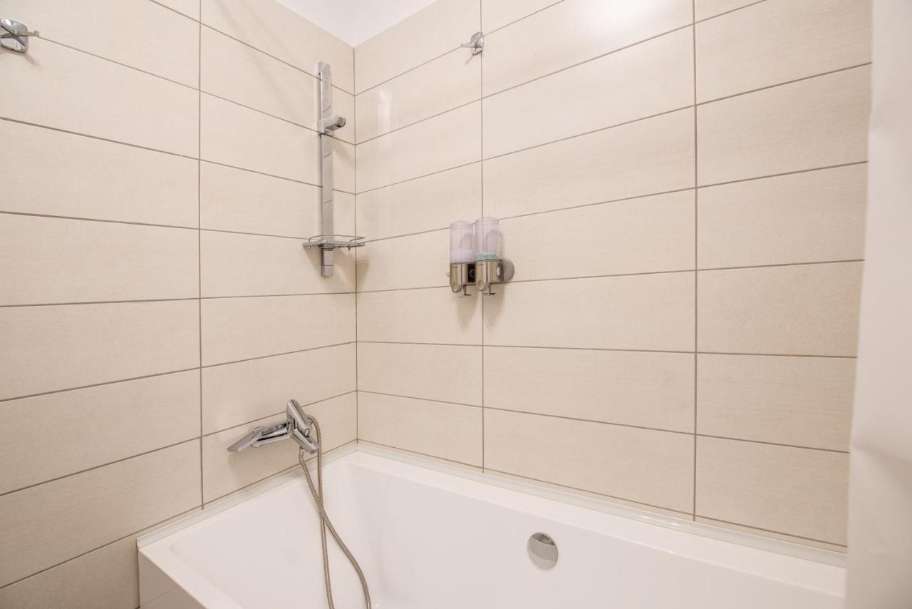 Luxury Westpark 2 Presidentialsuite With Lake View W4 Βουκουρέστι Εξωτερικό φωτογραφία