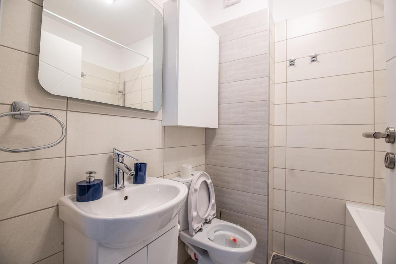 Luxury Westpark 2 Presidentialsuite With Lake View W4 Βουκουρέστι Εξωτερικό φωτογραφία